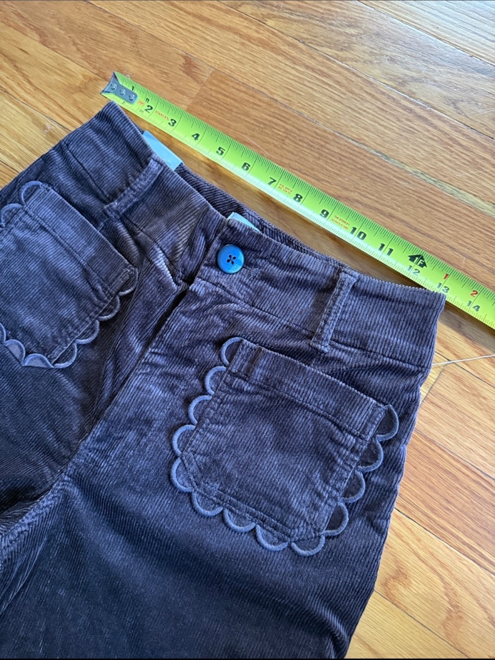The Colette Crop Wide-Leg Trousers by Maeve: Corduroy Scallop Pocket Edition 28 - Picture 14 of 16